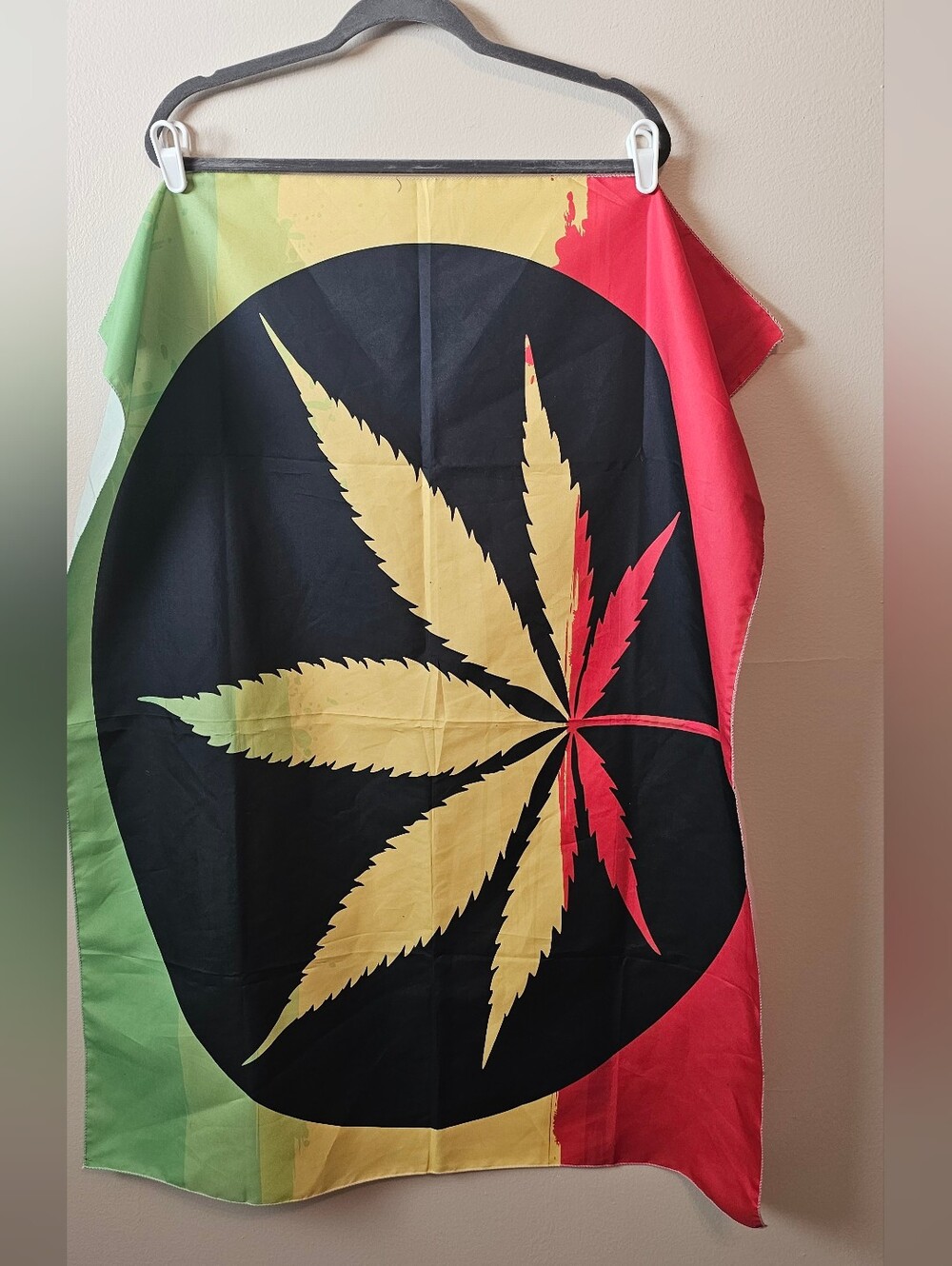Rasta Leaf Stripes Wall Tapestry